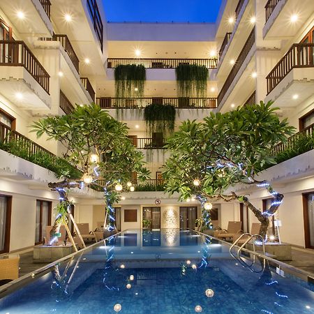 Sense Sunset Hotel Seminyak Exterior foto